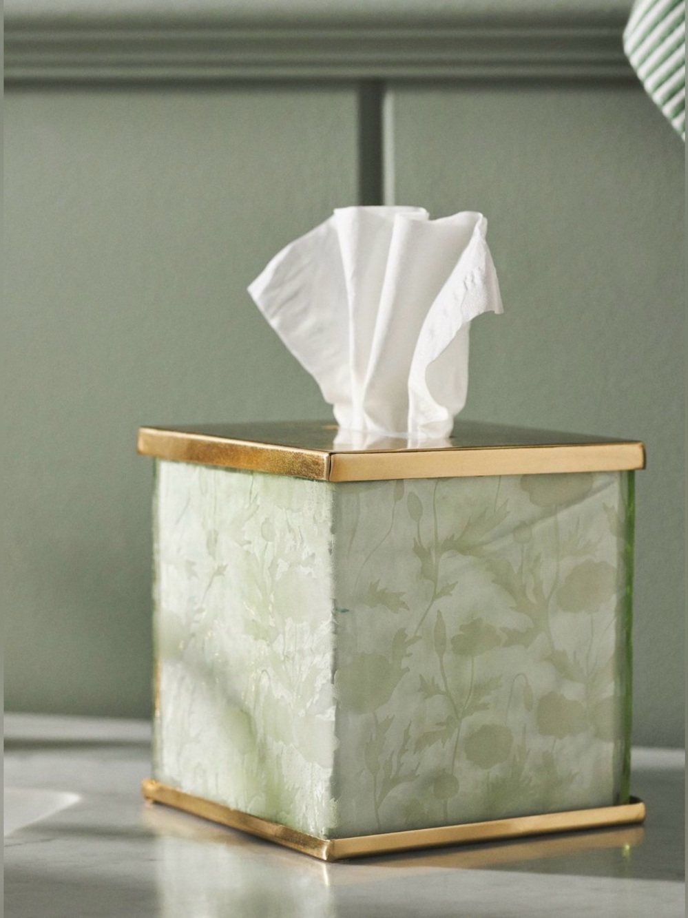 Anthropologie Floral Etched Glass Tissue Box, NIP